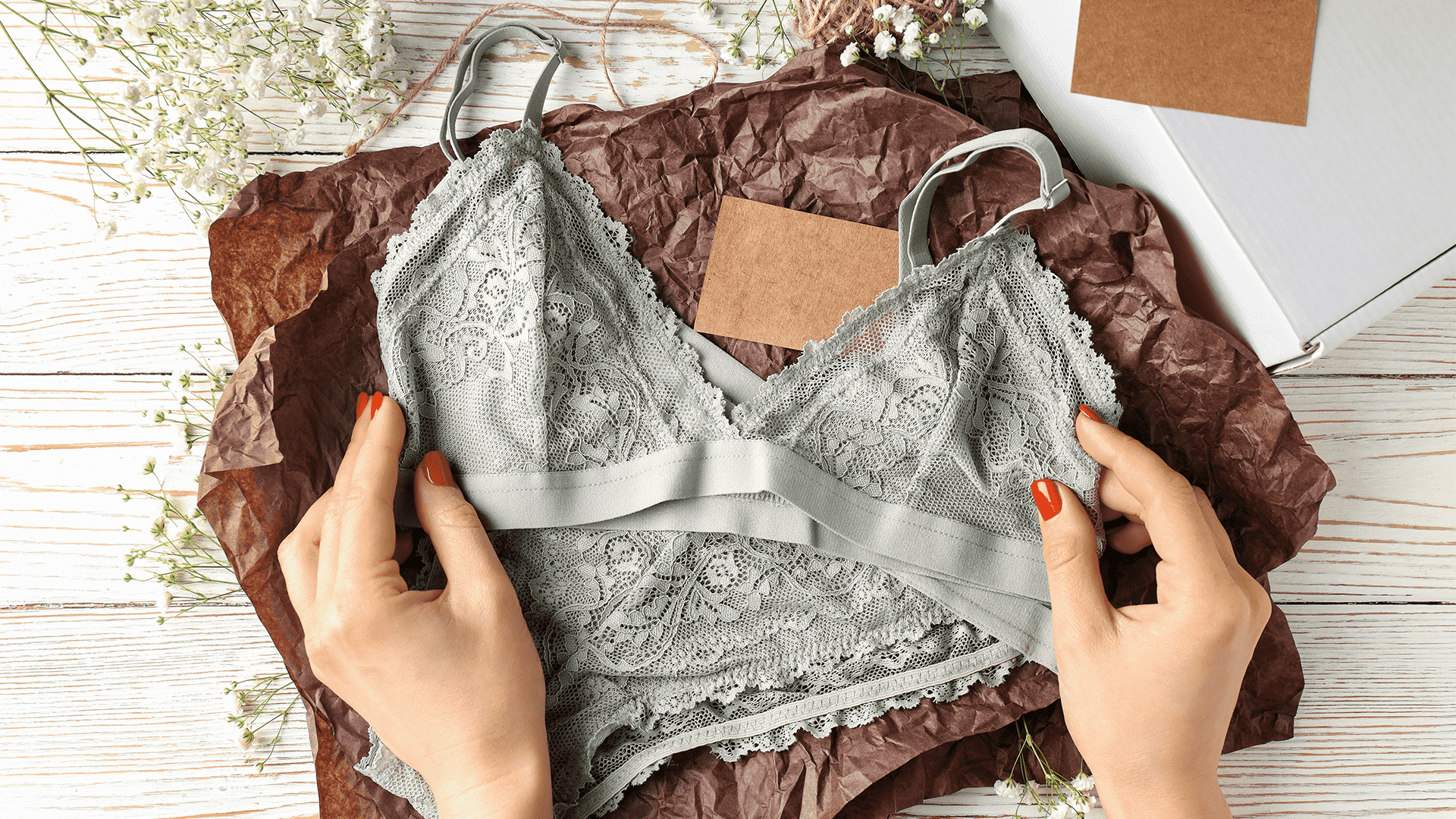 Bralet Ne İle Giyilir? Bralet Kombin Önerileri