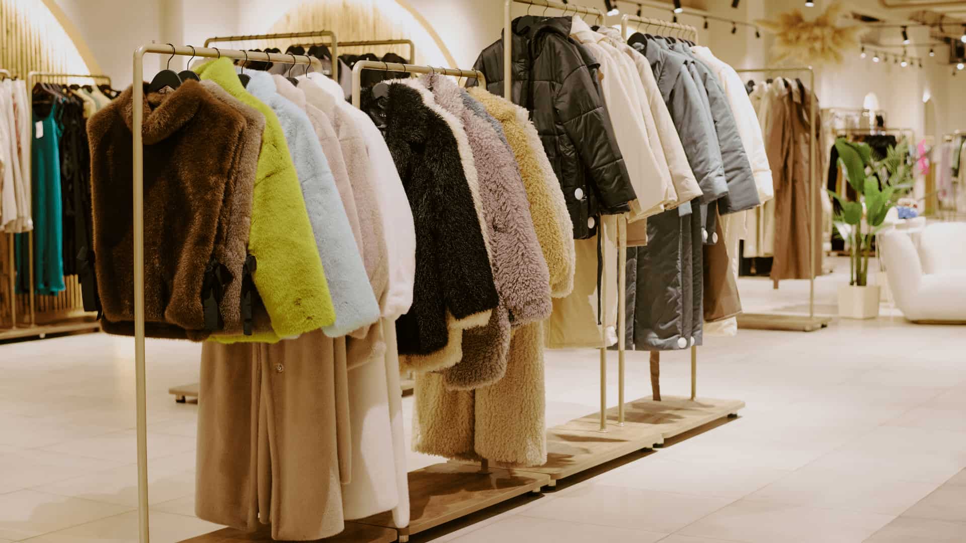 Şıklığın Anahtarı: Kadın Kürk Ceket ve Kadın Kürk Kaban Modelleri