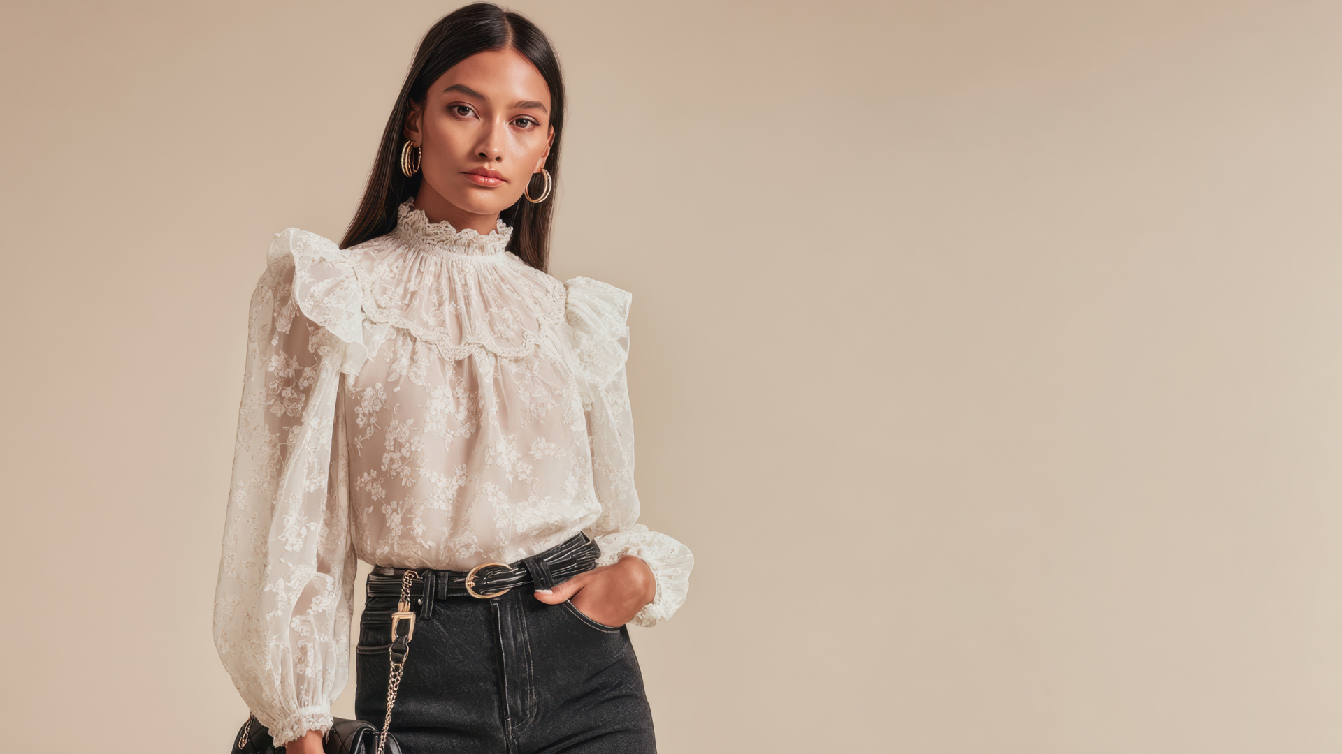 Bluz Nasıl Kombinlenir? Hangi Tarz Size Uygun?